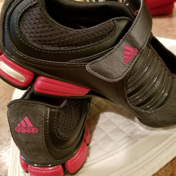 ADIDAS SHOES NWOT - Picture 5 of 8